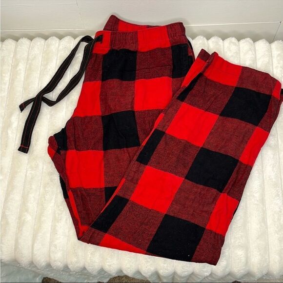 Old Navy Red and Black Plaid Men's Pants - Picture 1 of 5